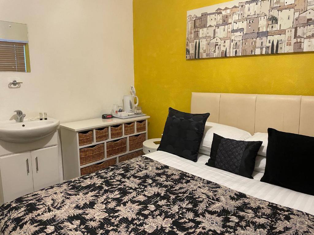 Babbacombe Palms - Double Room With Private External Bathroom