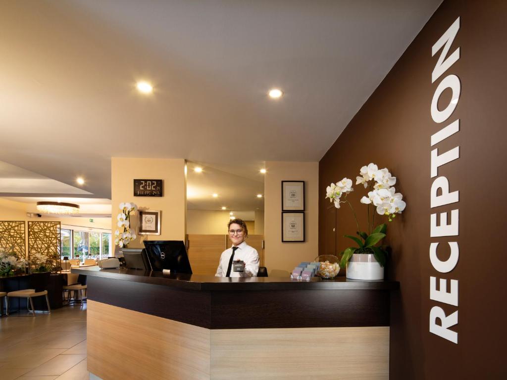 Ahotel Ljubljana - Resim 5