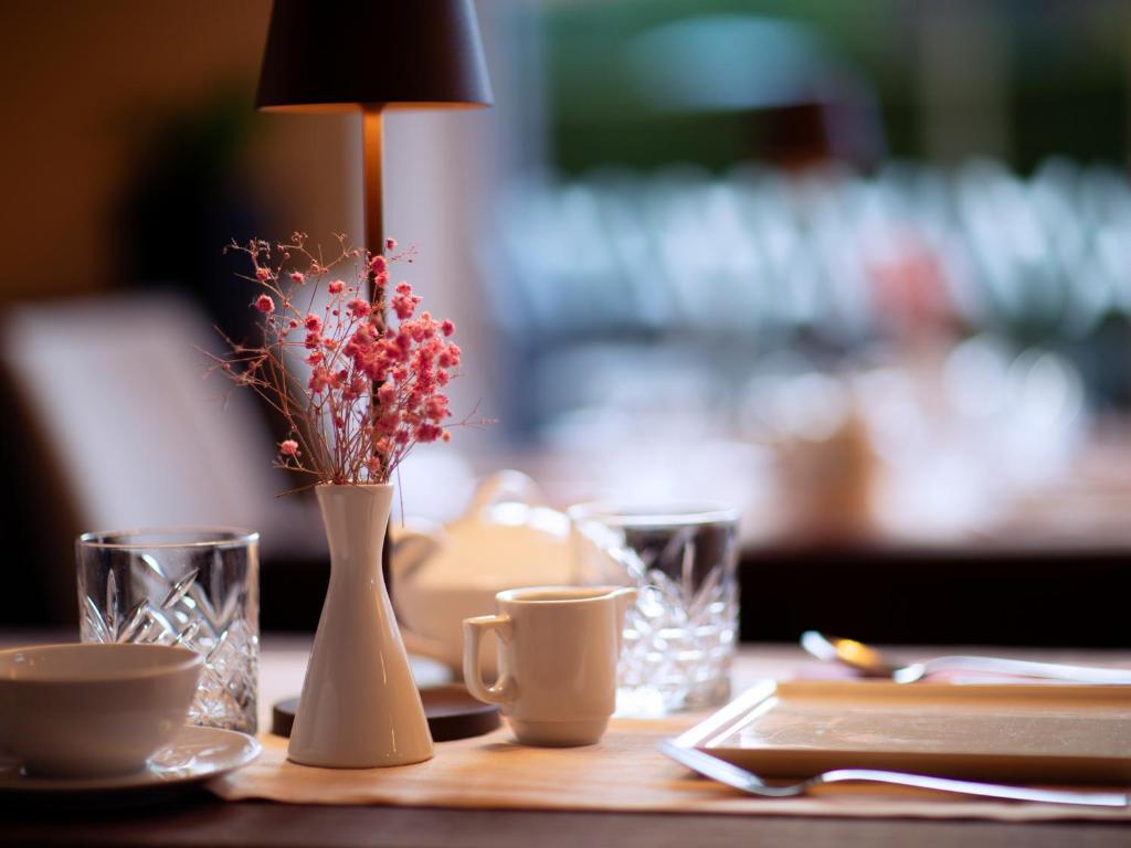 Ahotel Ljubljana - Resim 19