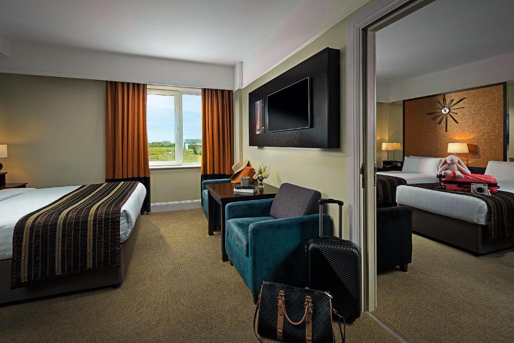 Postel nebo postele na pokoji v ubytování Carlton Hotel Blanchardstown