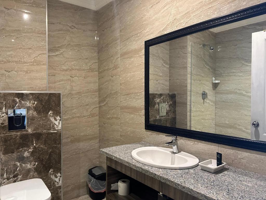 Andaluz Boutique Hotelにあるバスルーム