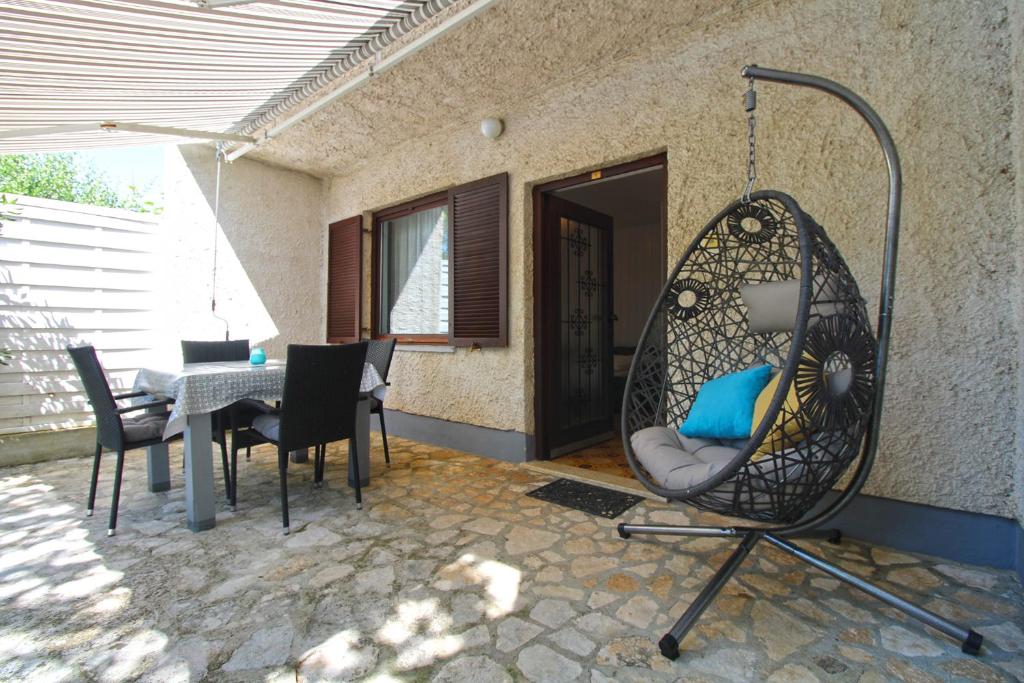 Posedenie v ubytovaní Apartments Pjescana Uvala 606