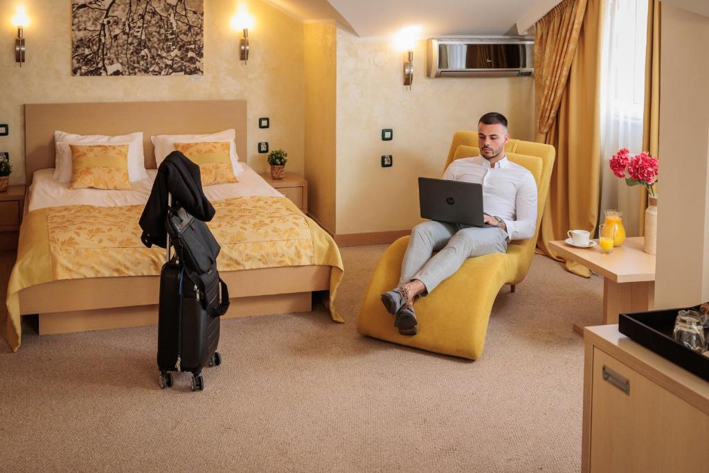 Euro Garni Hotel - Resim 12