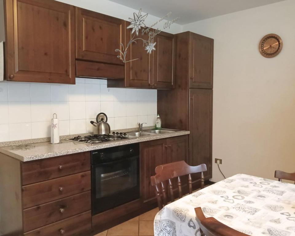Soggiorno Vacanze Stella Alpina - Appartement - Rez-de-chaussée