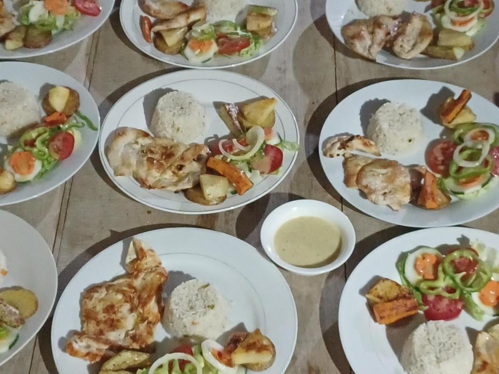 אפשרויות לארוחת צהריים ו/או ארוחת ערב המוצעות לאורחים ב-Finca Magdalena Eco Lodge