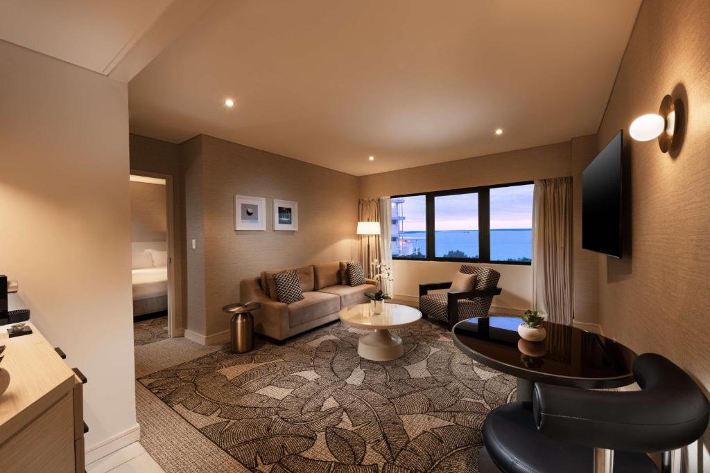 Hilton Darwin - Resim 6