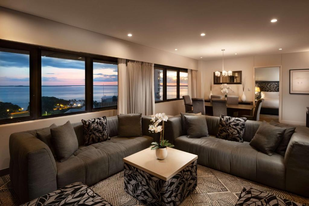 Hilton Darwin - Resim 7