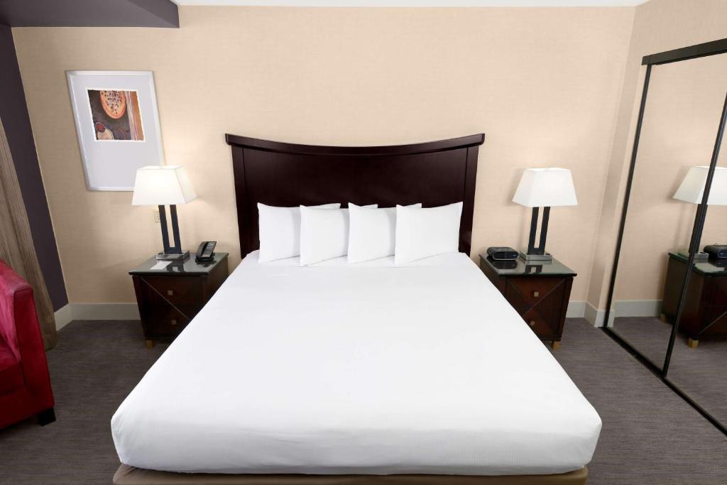 Hilton Parc 55 San Francisco Union Square - 天际线视图 - 一张国王床的移动性/听力可访问浴缸