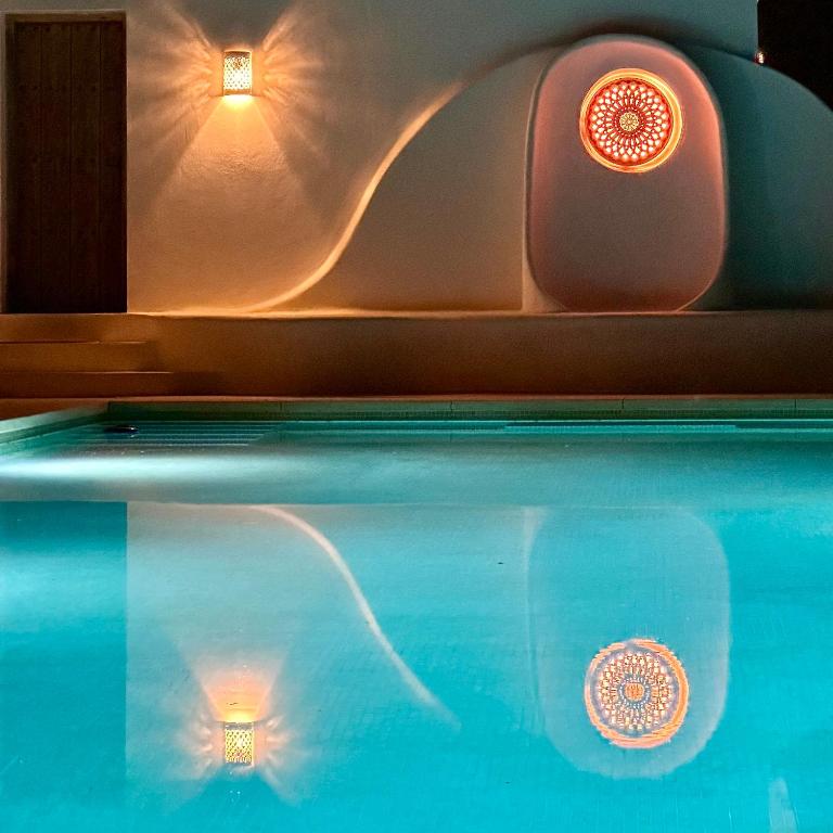 Bazén v ubytování Viluz - Wellbeing Resort Marbella nebo v jeho okolí