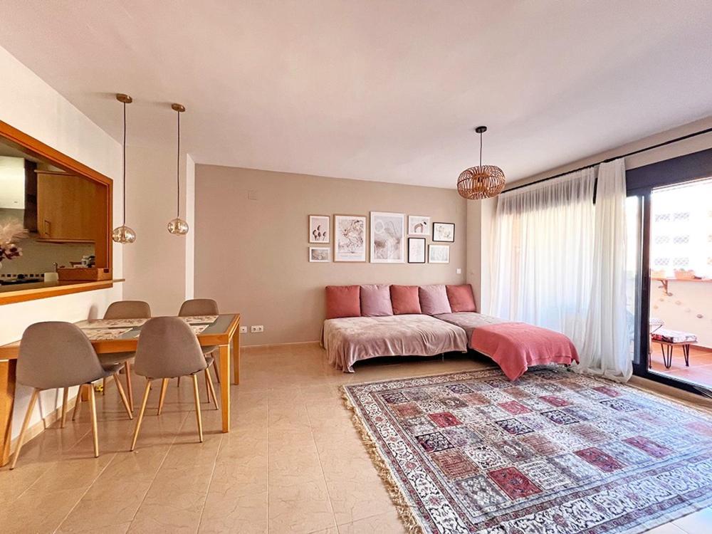 Piso de 2 dorm y 2 baños - ideal para familia, cerca de la playa - Housity