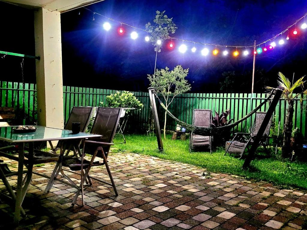 Zahrada ubytování beachfront apartments ,,kapro-one,,