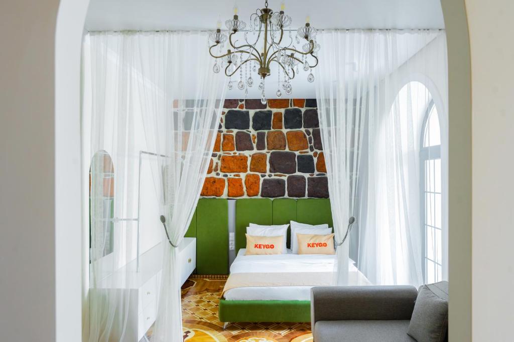 Apartment KeyGo #0032 is the key to the center of Yerevan