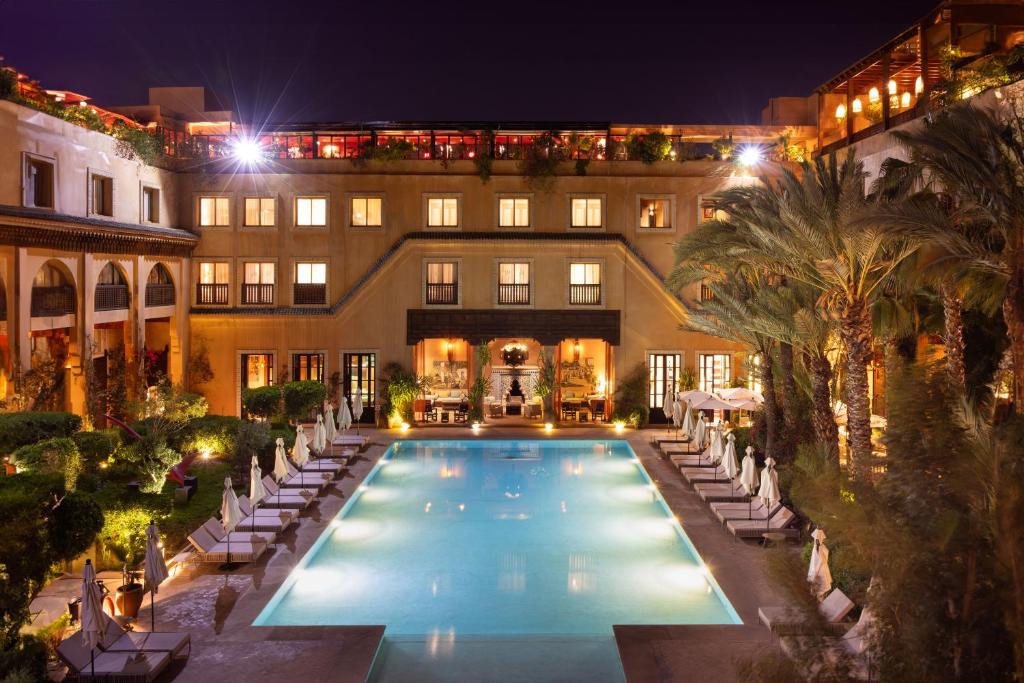 Hồ bơi trong/gần Les Jardins De La Koutoubia