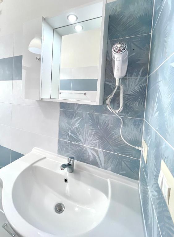 Koupelna v ubytování Leverblu House