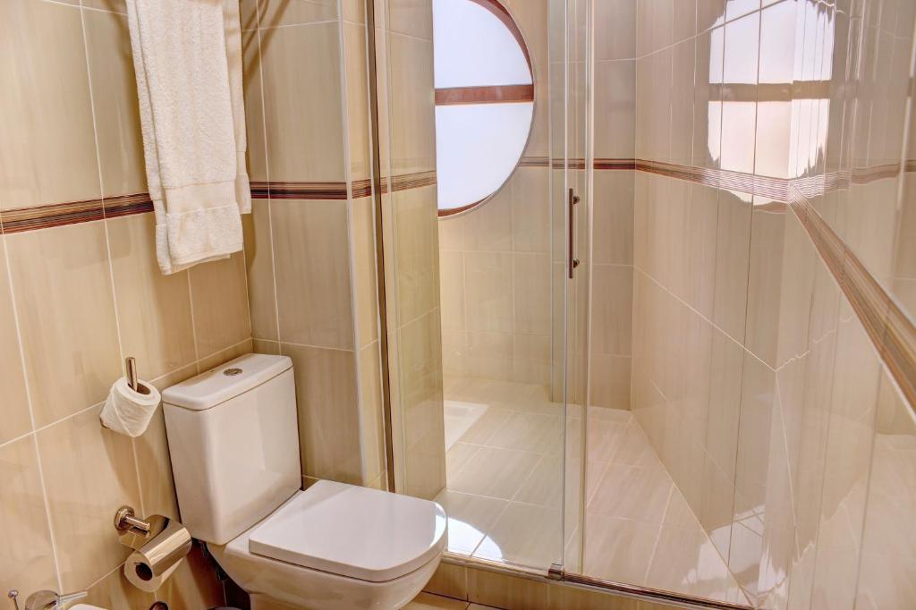 Koupelna v ubytování Hotel LIVVO Don Paco
