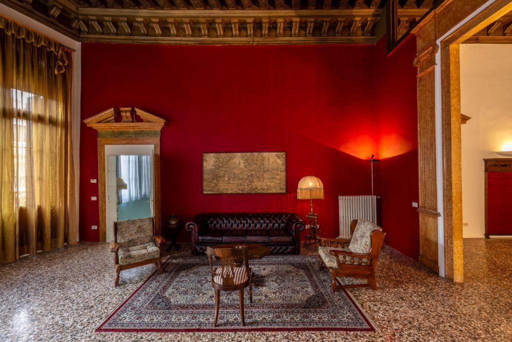 Savoia e jolanda Apartments - Apartment With View And Balcony