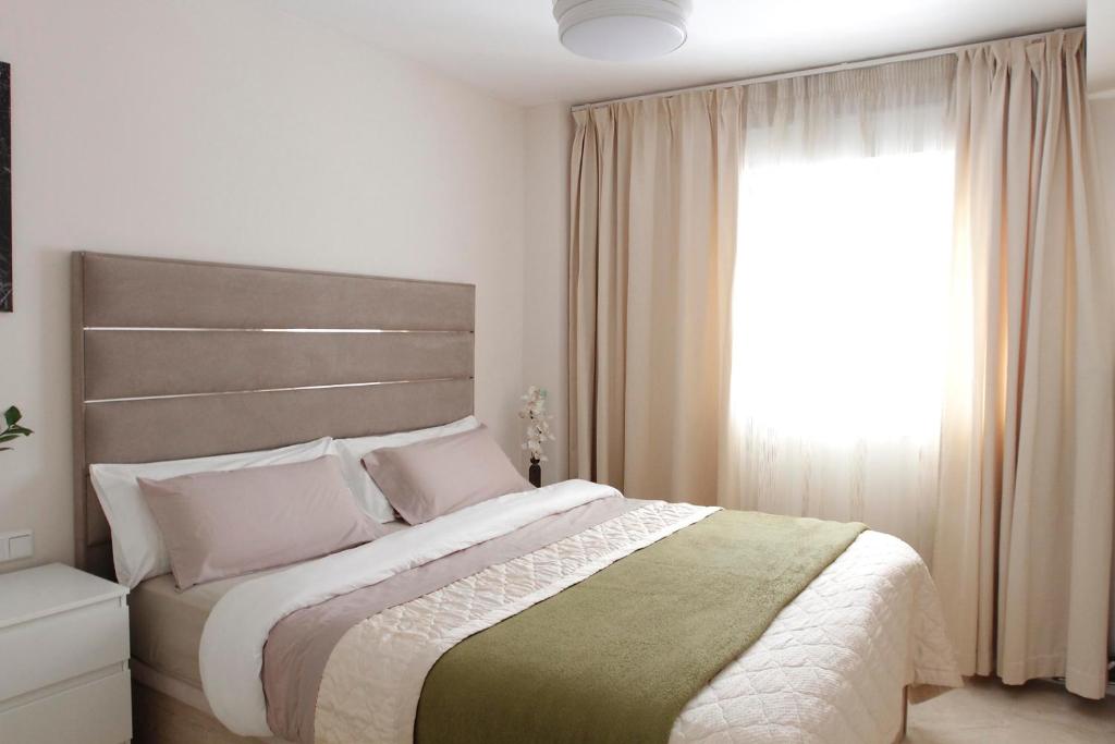 En eller flere senge i et værelse på La Rada beach Estepona centro