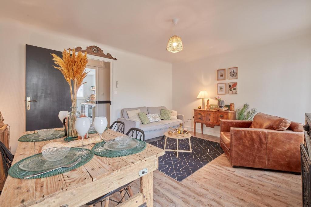 Photo de la galerie de l'établissement La Reinette - Appt climatisé pour 4, à Agen