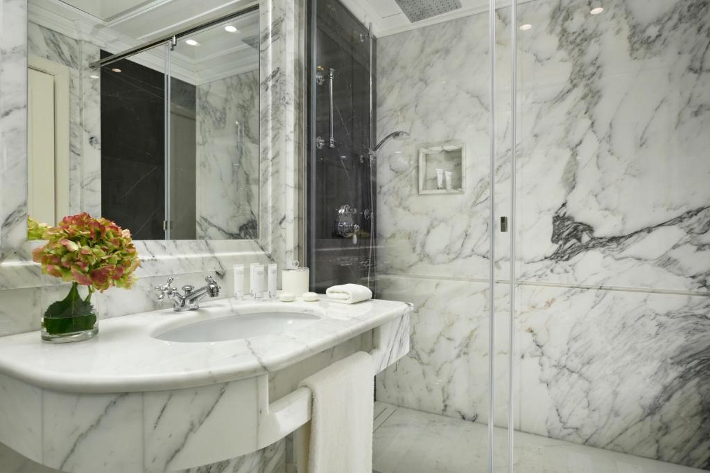 Un baño de Parco dei Principi Grand Hotel & SPA