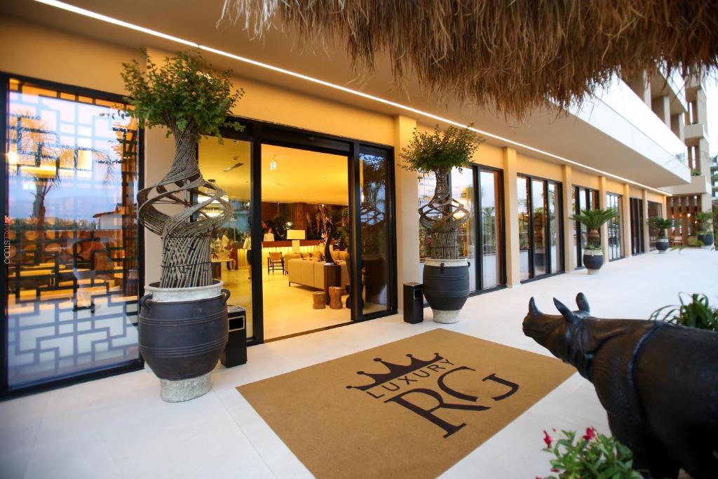 Restoran või mõni muu söögikoht majutusasutuses Regina Palm Resort