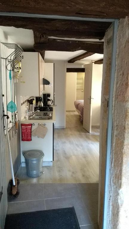 Kuchyň nebo kuchyňský kout v ubytování Domaine de Cadenne