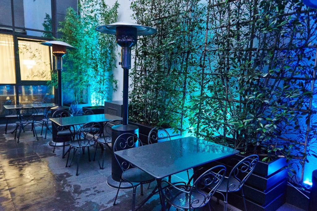 Envoy Hotel - Resim 18