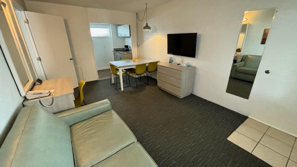Sea Gull Motel - 