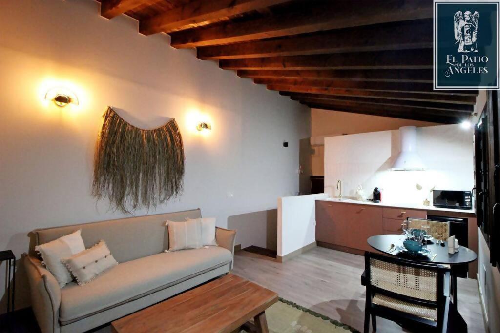 Patio de los Ángeles - 5