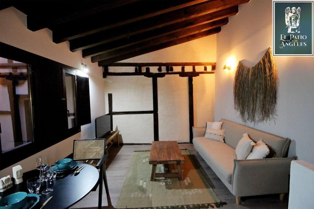 Patio de los Ángeles - 7