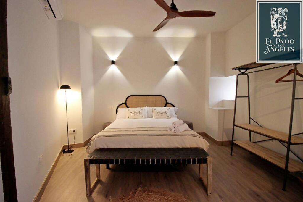 Patio de los Ángeles - 19