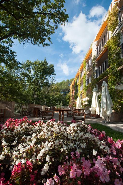 Zahrada ubytování Villa Borghese, The Originals Relais