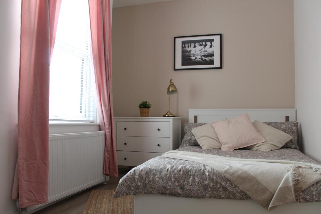Легло или легла в стая в Modern ground floor flat - 15 min to Central London