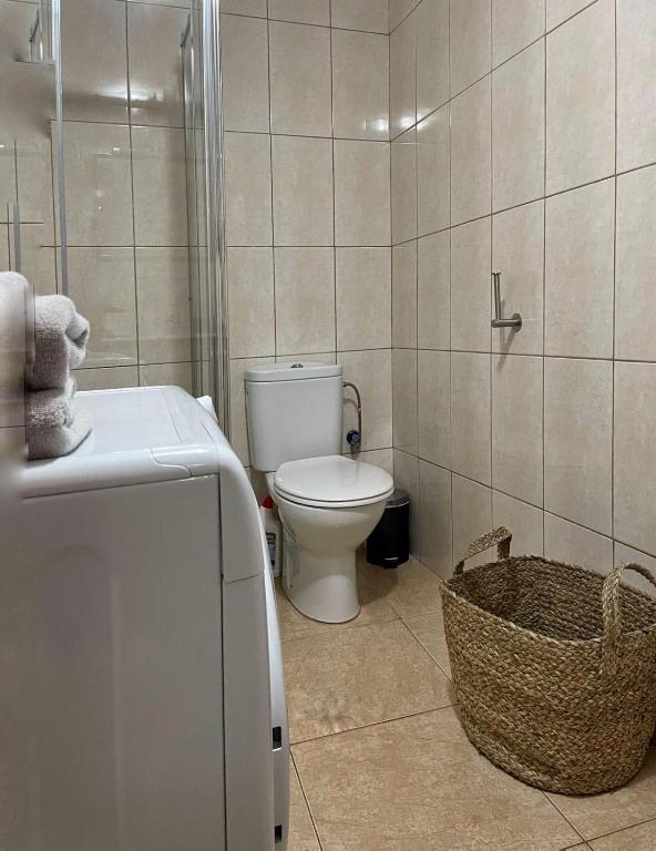 Kúpeľňa v ubytovaní BKD1 - Apartamento entero a 50 metros PLAYA DE LAS CANTERAS
