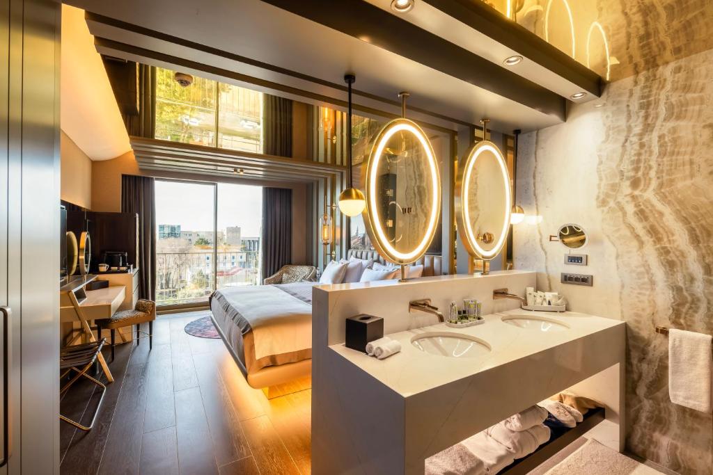 Merit Starlit Hotel & Residences - 11