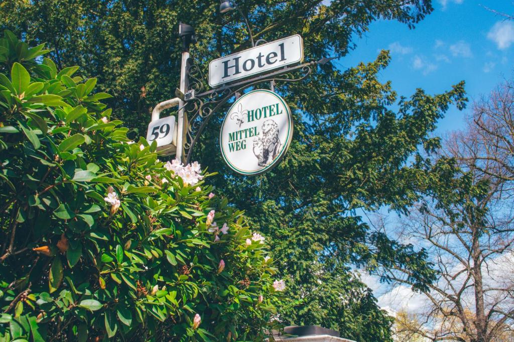 Hotel Mittelweg - Resim 7