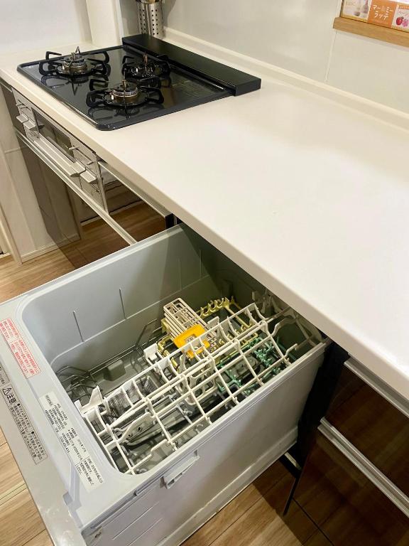 湘南片瀬HOMEにあるキッチンまたは簡易キッチン