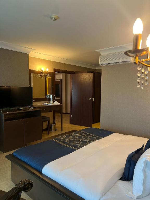 BM HOTEL City - 海の景色を望むキングスイート