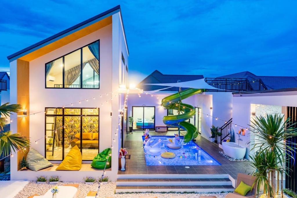 Swimmingpoolen hos eller tæt på The Connect Pool Villa Cha Am