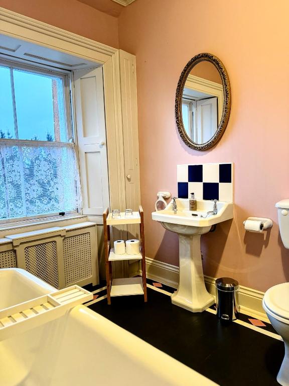 Vannituba majutusasutuses Clone Country House