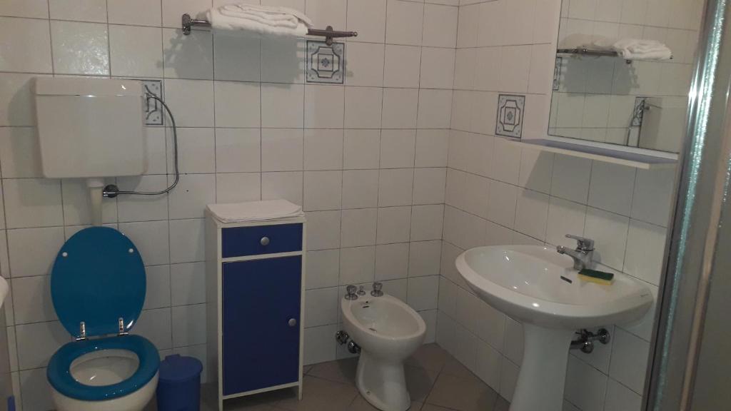 Kúpeľňa v ubytovaní casa vacanze iris, appartamento turistico