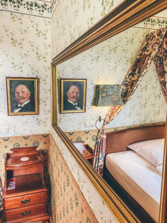 Postel nebo postele na pokoji v ubytování Hotel Mittelweg