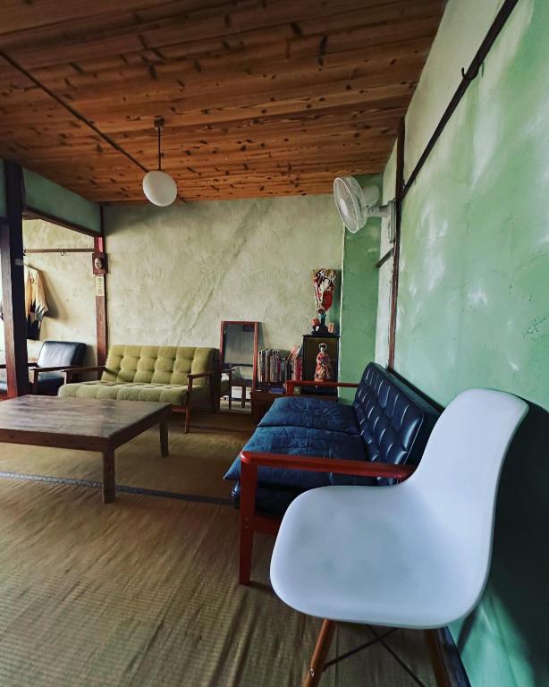 Posezení v ubytování Hostel Otro Mundo