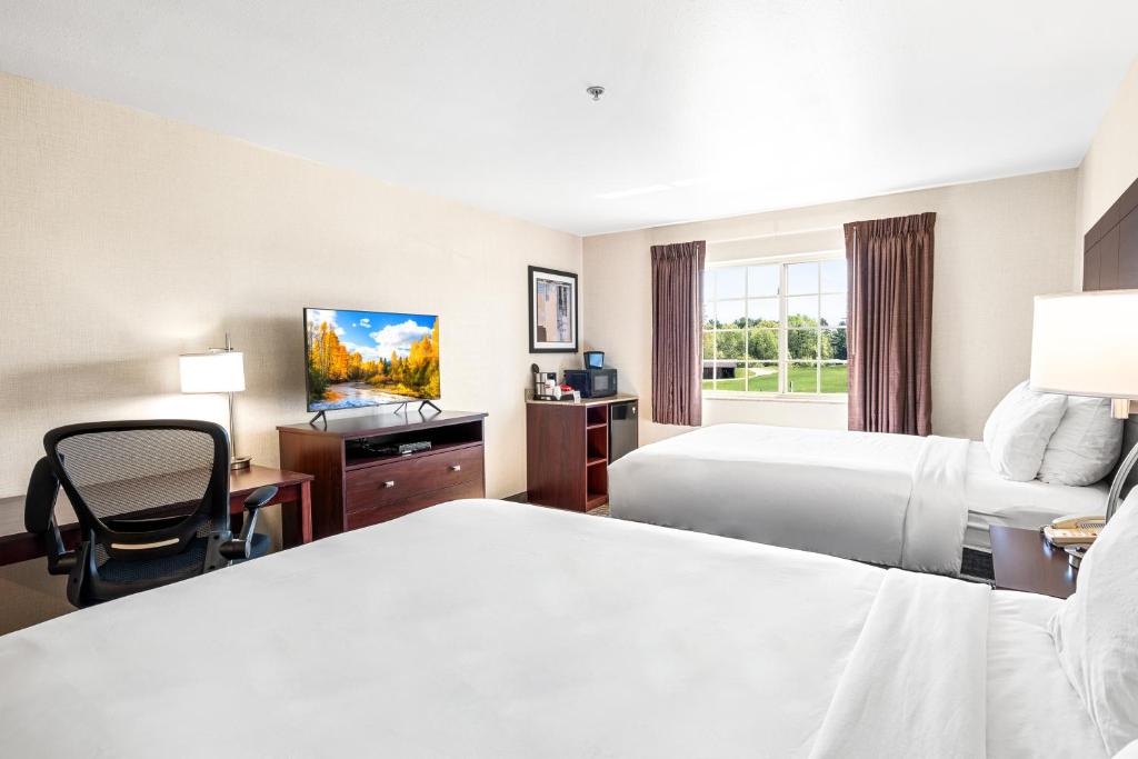 Boarders Inn & Suites by Cobblestone Hotels - Shawano - Habitación Con 2 Camas Grandes - No Fumadores