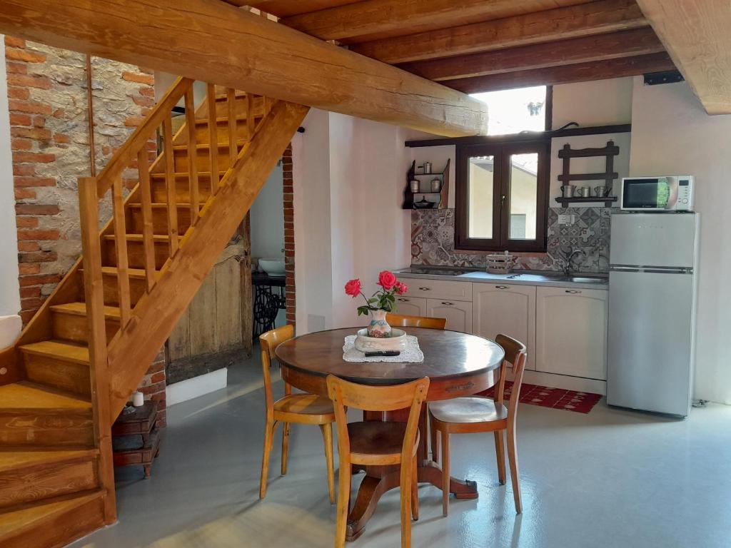Madama Langa Country House con piscina nelle vigne - Apartamento Deluxe De Dos Dormitorios Con Balcón