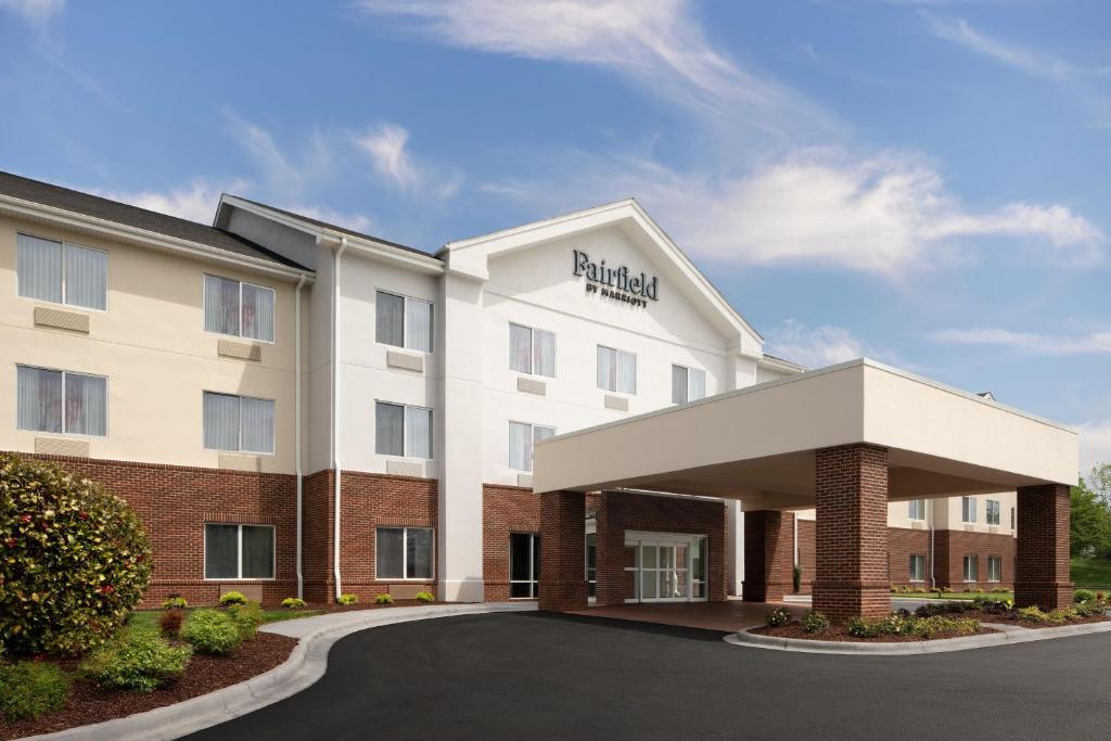 a rendering of the front of a hotel at Fairfield Inn Charlotte Mooresville Lake Norman in Mooresville