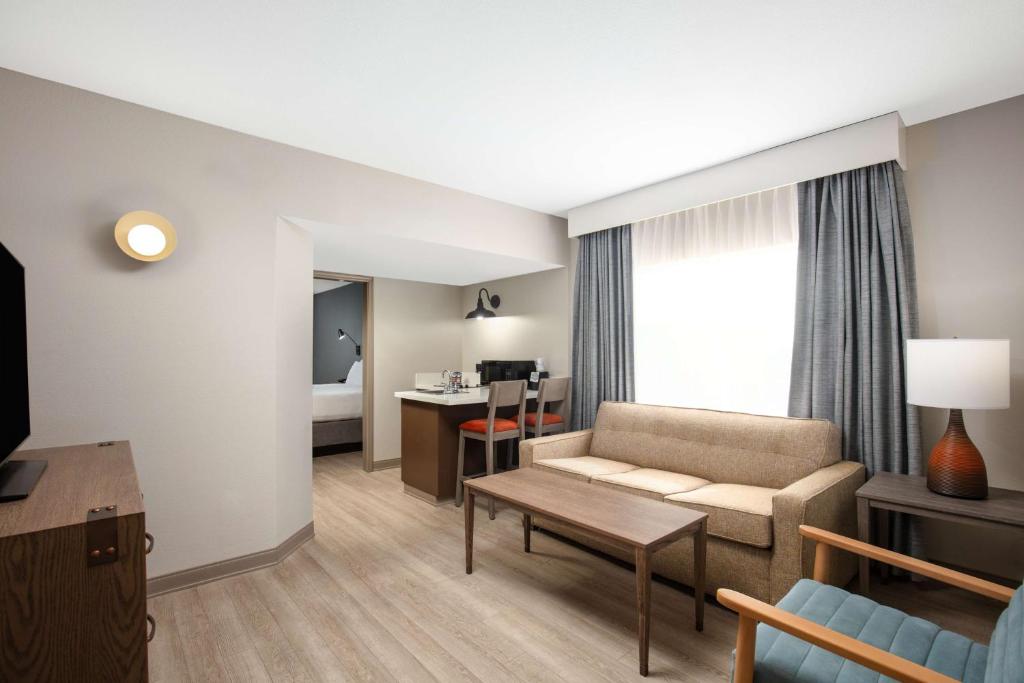 Posezení v ubytování Best Western Plus King's Inn and Suites