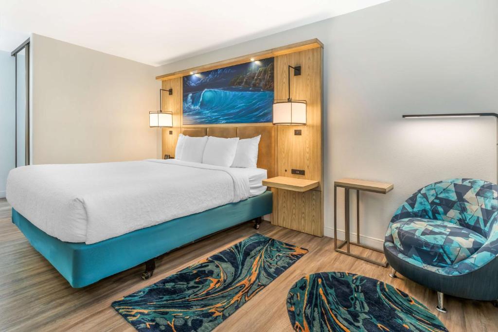 Best Western Plus Capitola By-the-Sea Inn & Suites - Habitación De Cama King Estándar