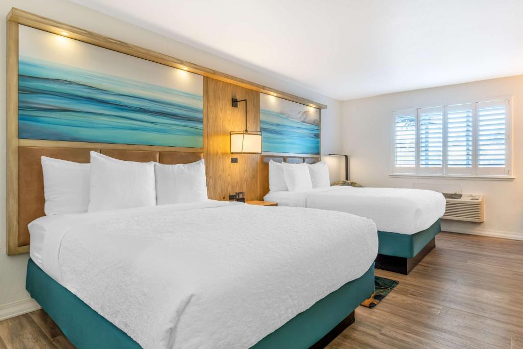 Best Western Plus Capitola By-the-Sea Inn & Suites - Dos Habitaciones De Cama Queen Con Baño De Spa