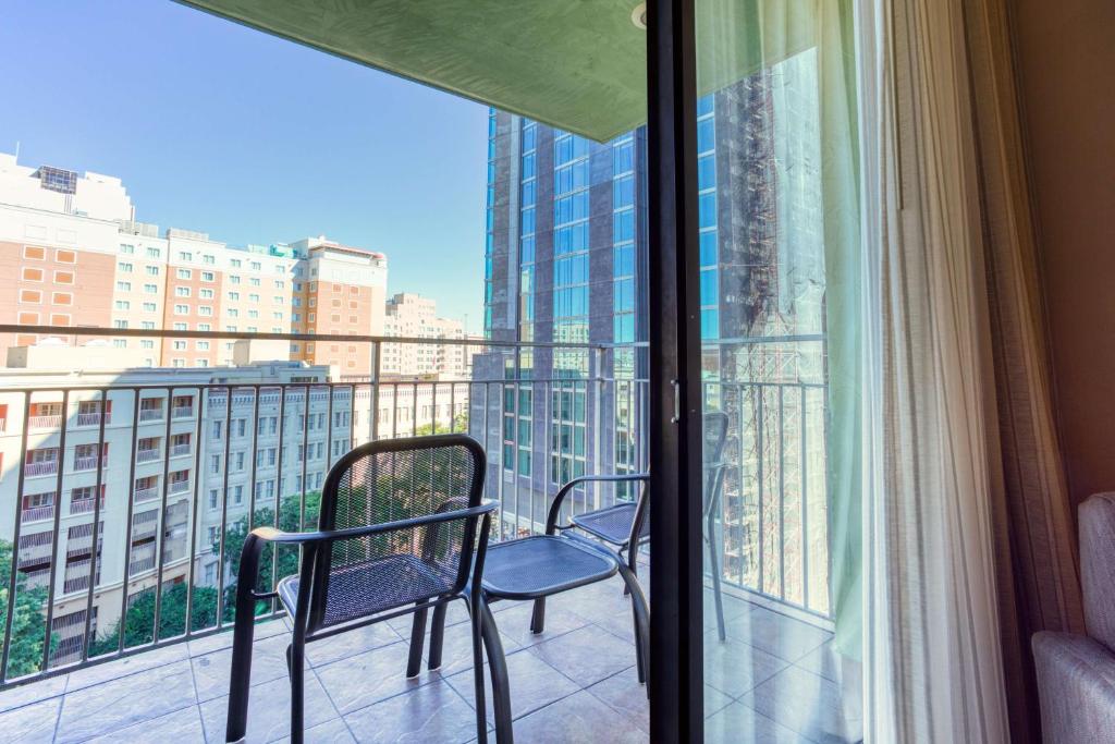 Drury Plaza Hotel San Antonio Riverwalk photo