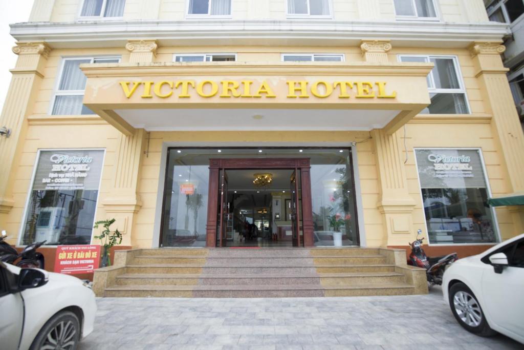 Un hotel con un cartel que dice "hotel vaporetto" en Hải Hòa Victoria Hotel, en Nghi Sơn